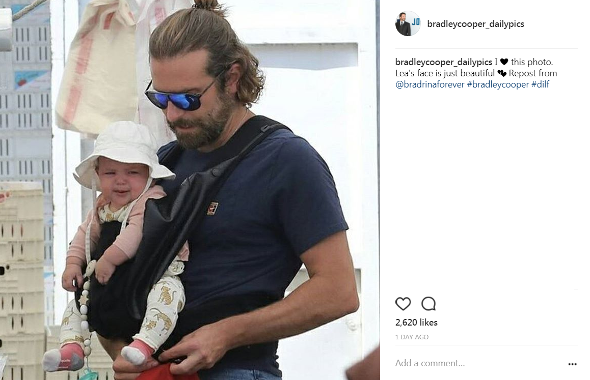 Bradley Cooper: Δείτε τον να ταΐζει την τεσσάρων μηνών μπέμπα του στην πρώτη τους οικογενειακή βόλτα