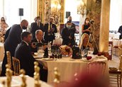 Η Πρόεδρος και Ιδρύτρια του Maria Callas Monaco Gala & Awards, Ιωάννα Ευθυμίου στο τραπέζι με τον Πρίγκιπα Αλβέρτο Β' του Μονακό και τον αδελφό της Πριγκίπισσας Charlene του Μονακό, Gareth Wittstock