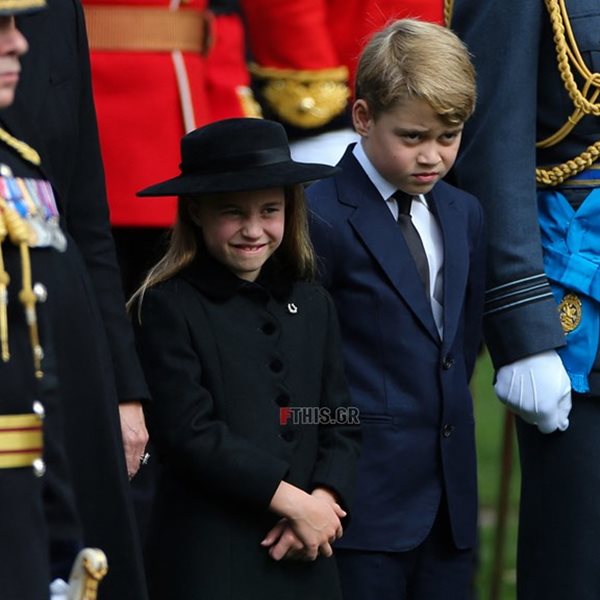 Κηδεία Βασίλισσας Ελισάβετ: Η πριγκίπισσα Σάρλοτ φόρεσε την διαμαντένια καρφίτσα που της είχε χαρίσει η γιαγιά της για να την τιμήσει