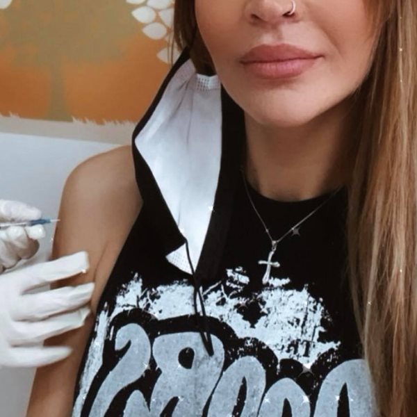 Γνωστή Ελληνίδα ηθοποιός έκανε το εμβόλιο κατά του κορονοϊού 