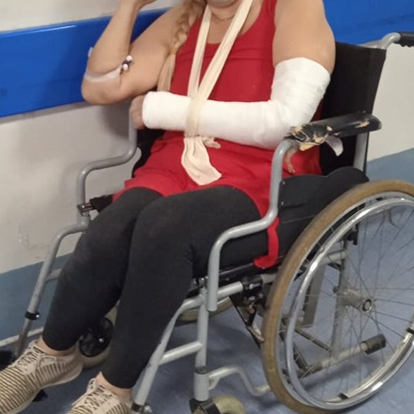 Ατύχημα για Ελληνίδα ηθοποιό – Μεταφέρθηκε στο νοσοκομείο και θα υποβληθεί σε χειρουργική επέμβαση 