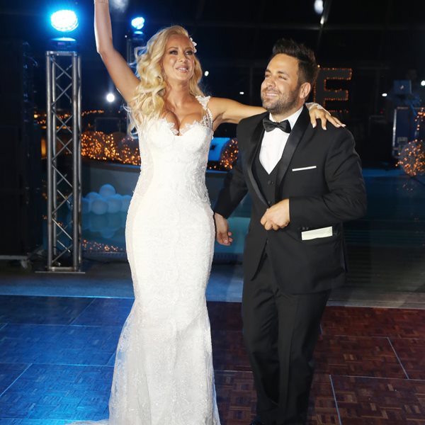 Το ζευγάρι της ελληνικής showbiz έκλεισε ένα χρόνο γάμου! 