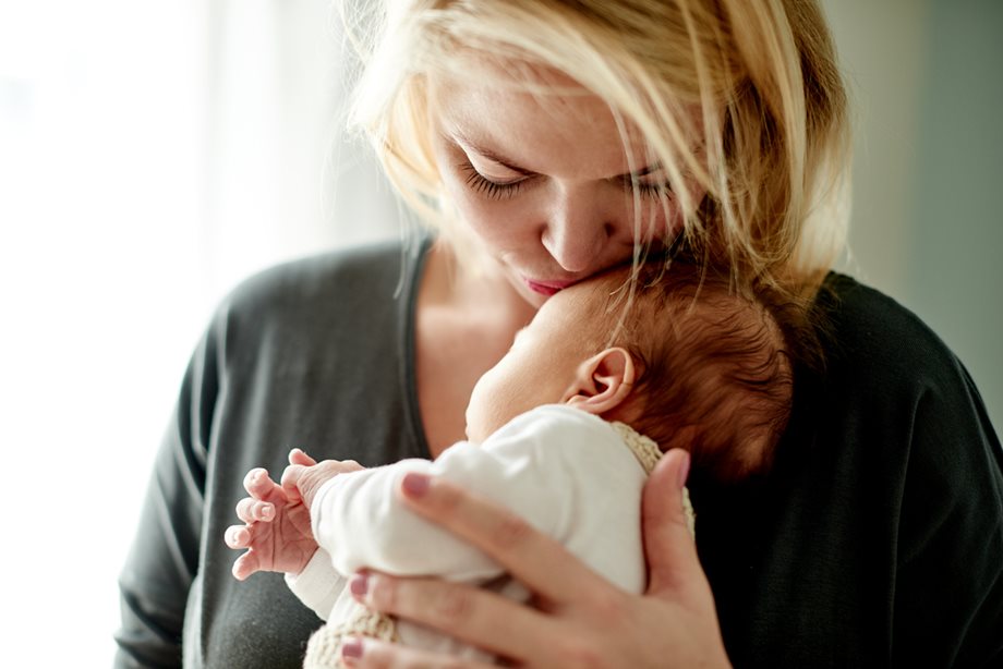 Το "θαύμα" έγινε & συγκινεί: 33χρονη μετά από 21 αποβολές απέκτησε το πρώτο της μωρό
