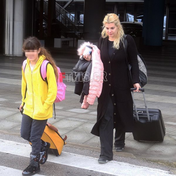 Μαρία Κορινθίου: Ταξίδι αστραπή με την κόρη της Ισμήνη!
