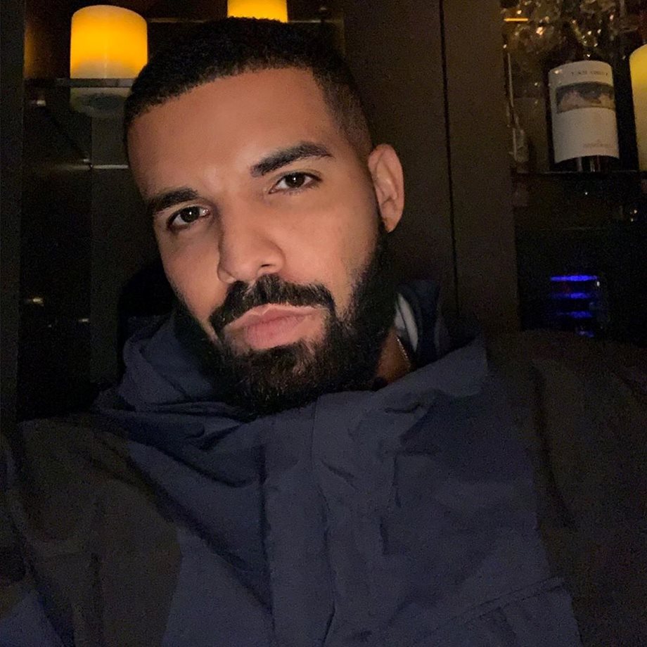 Drake: Ο διάσημος ράπερ δημοσίευσε τις πρώτες φωτογραφίες με τον γιο του 
