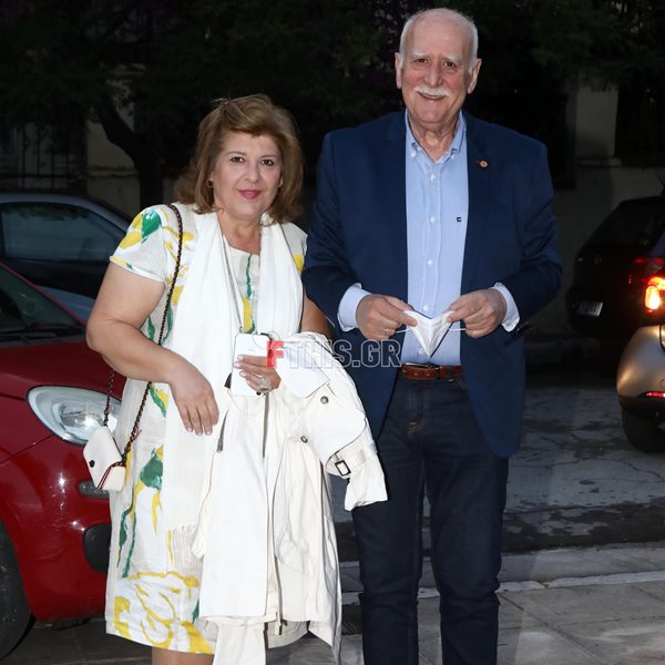 Γιώργος Παπαδάκης: Σπάνια βραδινή έξοδος με την σύζυγό του, Τίνα 