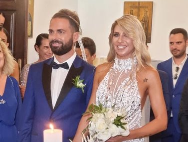 Ηλίας Βρεττός - Αναστασία Δεληγιάννη: Το ξεχωριστό δώρο που έλαβαν μετά τον γάμο τους