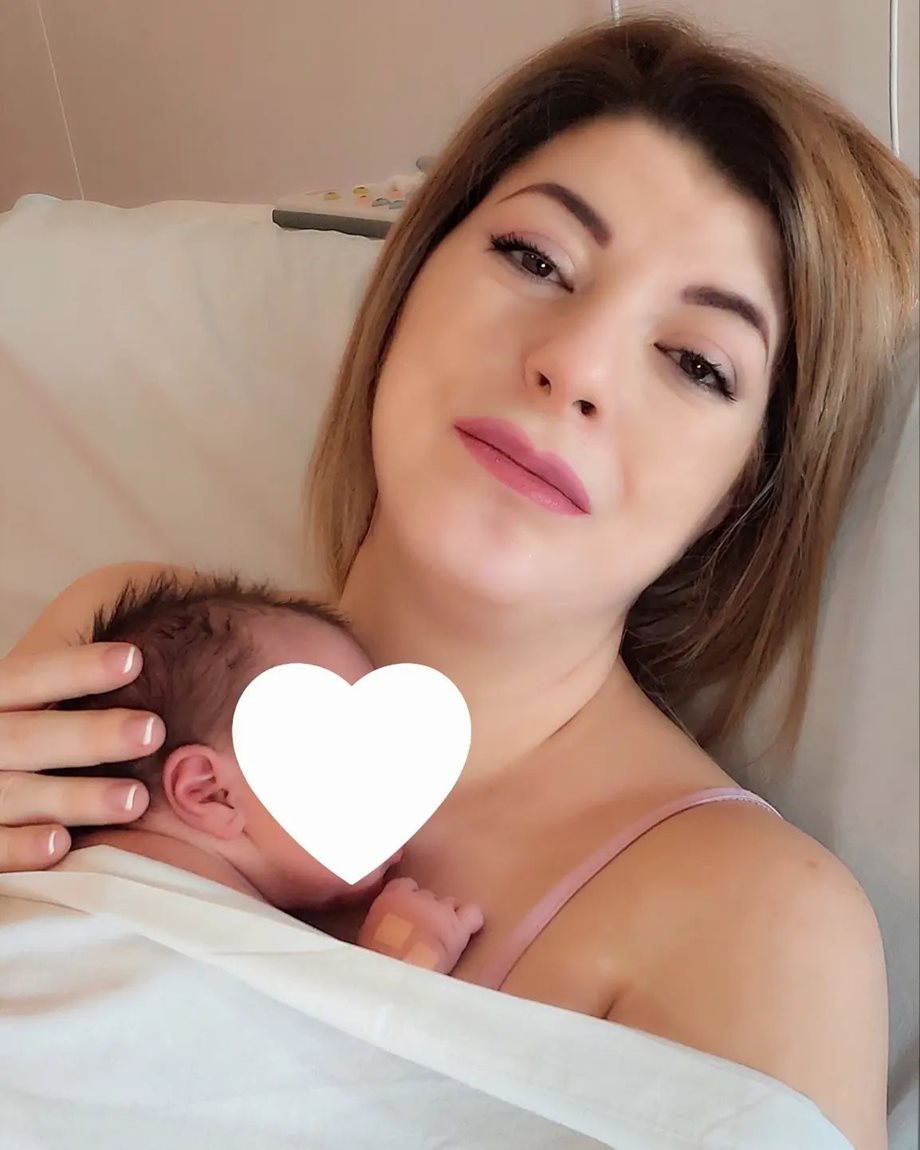 Όλγα Κιουρτσάκη: Οι πρώτες φωτογραφίες αγκαλιά με τη νεογέννητη κόρη της και το μακροσκελές μήνυμα