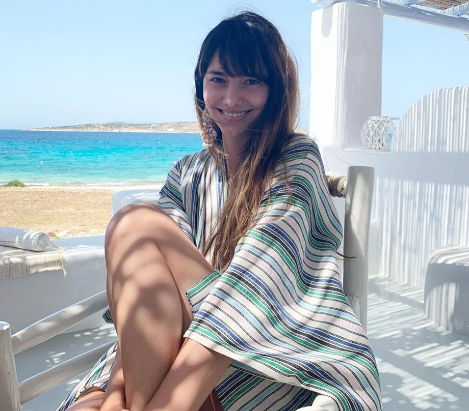 Χαμός με το βίντεο που ανέβασε η Ηλιάνα Παπαγεωργίου στο Instagram: Βούτηξε topless στη θάλασσα