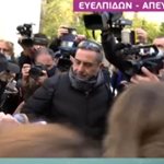 Ελεύθερος ο Νότης Σφακιανάκης: Τι είπε στις κάμερες και πότε θα γίνει η δίκη του