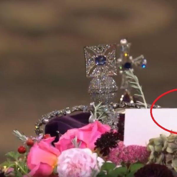 Κηδεία Βασίλισσας Ελισάβετ: Αράχνη εμφανίστηκε πάνω στο φέρετρο της 