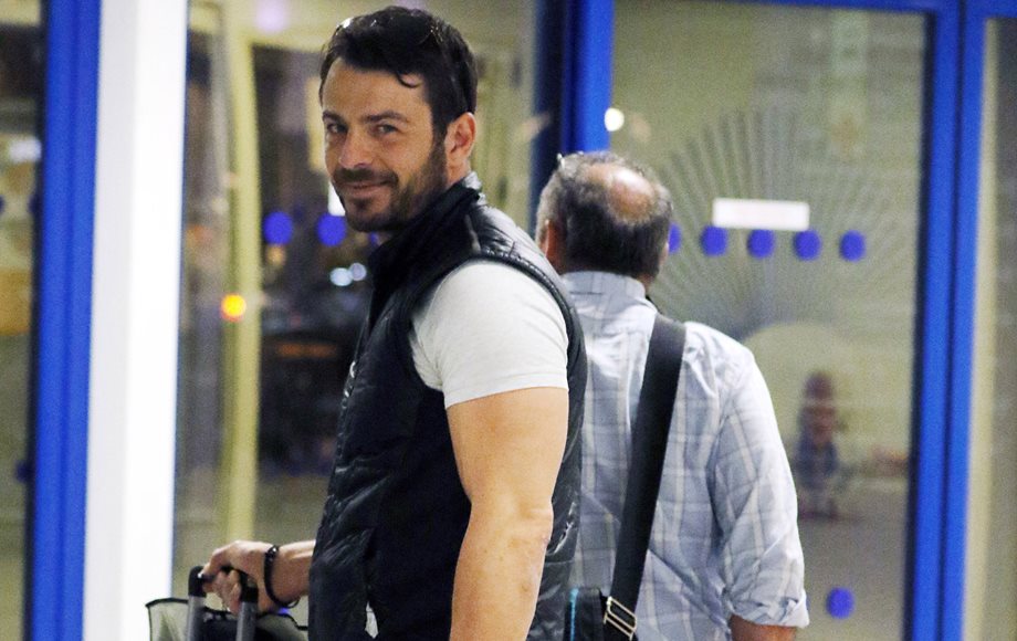 Paparazzi: Ο Γιώργος Αγγελόπουλος στο αεροδρόμιο!