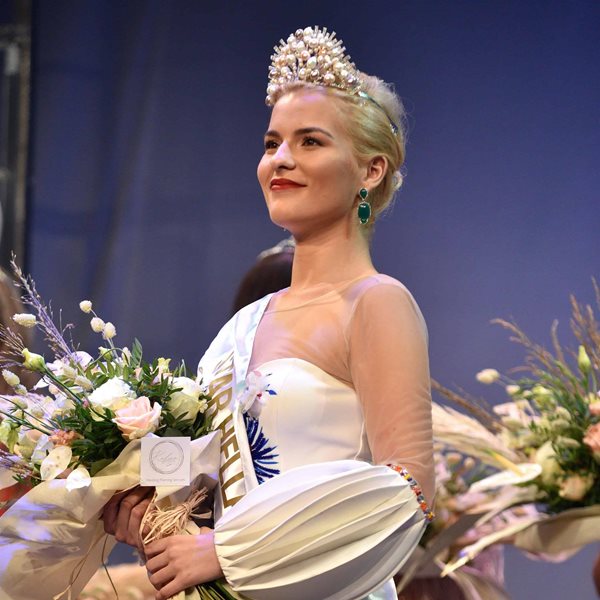 Χαμός στα Miss World: Η Μις Αυστραλία έσπρωξε και τραυμάτισε τη Σταρ Ελλάς, Ραφαέλα Πλαστήρα