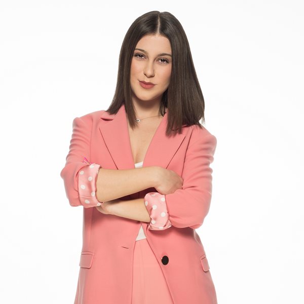 Ραΐσα Κόντι: "Στο αλβανικό Big Brother ήμουν... 19, ακόμα παρθένα"
