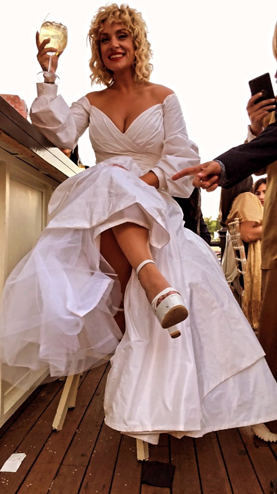 Ελεωνόρα Ζουγανέλη - Σπύρος Δημητρίου: Δείτε φωτογραφίες από το pre wedding party του ζευγαριού 