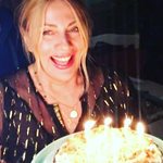 Σμαράγδα Καρύδη: Η τούρτα γενεθλίων που έσβησε και το δημόσιο &amp;quot;ευχαριστώ&amp;quot;! 