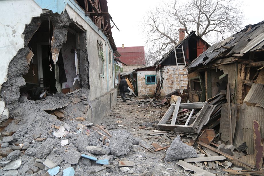 Πόλεμος στην Ουκρανία: Βομβαρδισμοί και εκατοντάδες νεκροί - O Πούτιν θέλει παράδοση της χώρας σήμερα