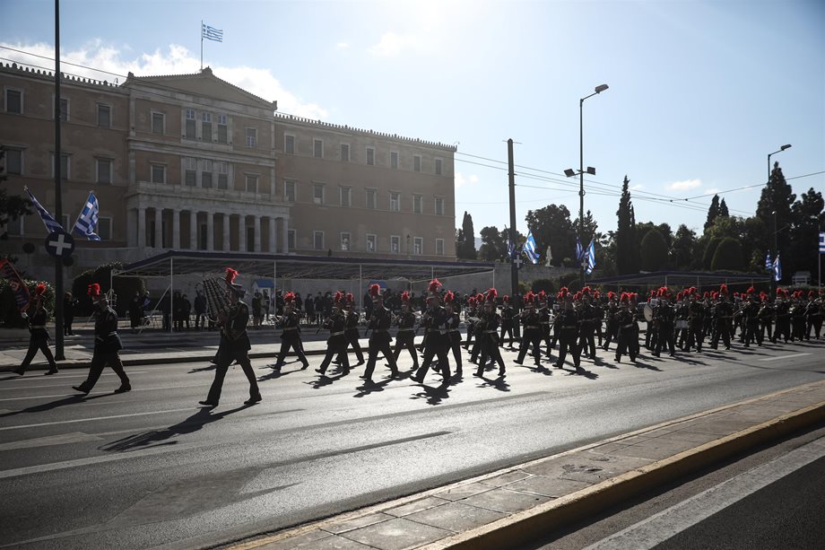 25 Μαρτίου: Οι κυκλοφοριακές ρυθμίσεις στο κέντρο της Αθήνας λόγω της παρέλασης - Ποιοι δρόμοι θα κλείσουν