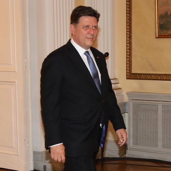 Παραιτήθηκε ο Μιλτιάδης Βαρβιτσιώτης: Αυτός είναι ο νέος υπουργός Ναυτιλίας