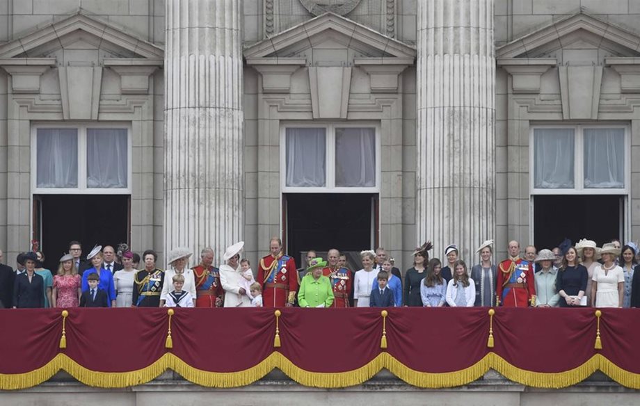Θλίψη στο Buckingham: Η αποβολή και η ανακοίνωση του παλατιού