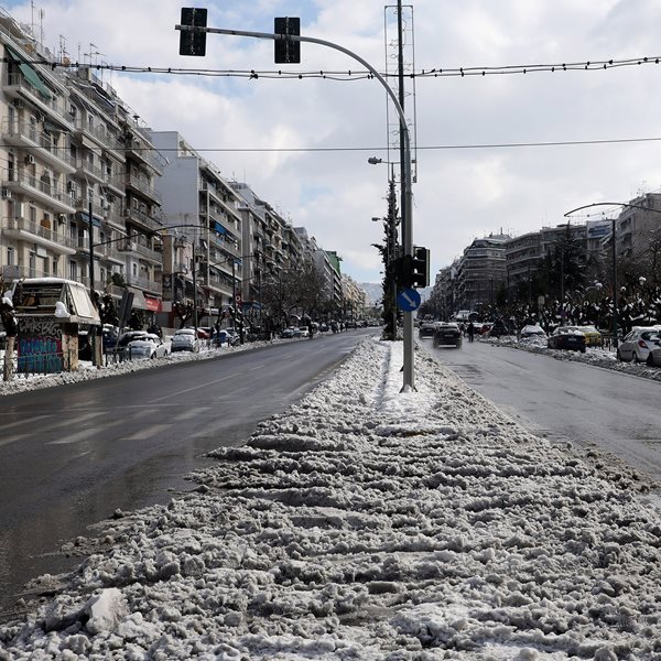 Ο καιρός σήμερα: Παγωνιά με χιονόνερο στην Αττική