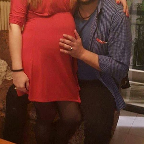 Ζευγάρι της ελληνικής showbiz έμαθε το φύλο του μωρού που περιμένει και το αποκάλυψε μέσω facebook