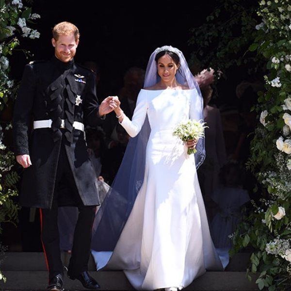 Πρίγκιπας Χάρι - Μέγκαν Μαρκλ: Στη δημοσιότητα οι τρεις επίσημες φωτογραφίες που έβγαλαν μετά τον γάμο τους!