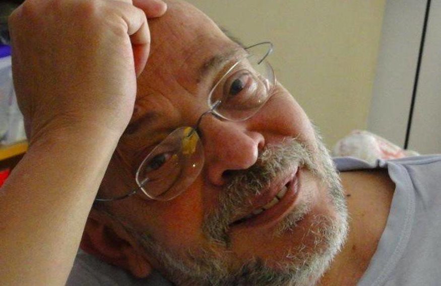 Πέθανε ο δημοσιογράφος Μάνος Αντώναρος