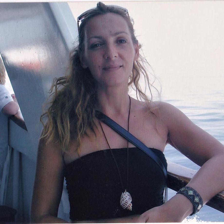 Νεκρή σε πυρκαγιά η δημοσιογράφος και παρουσιάστρια Καρολίνα Κάλφα