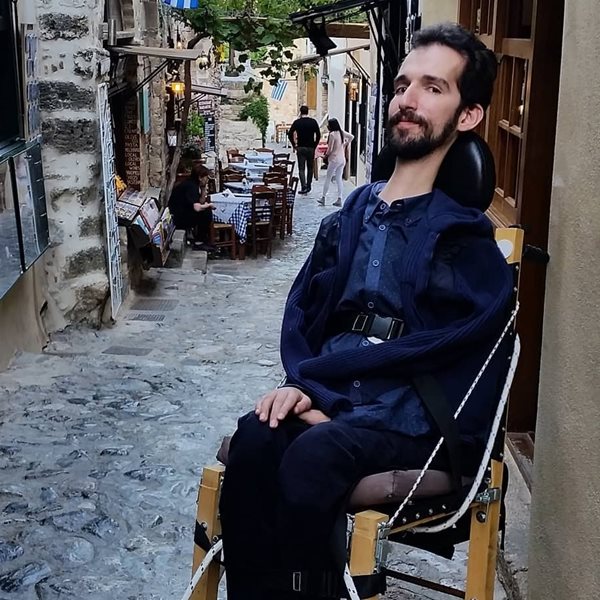 Στέλιος Κυμπουρόπουλος: Η εξομολόγηση για τη σύντροφό του και τα σχέδια για δημιουργία οικογένειας