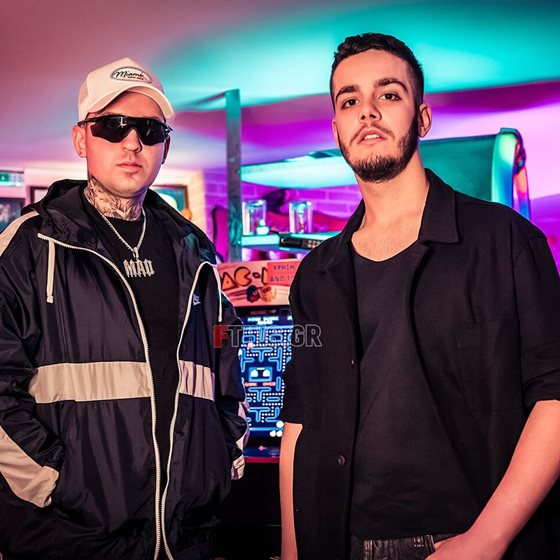 Σταμάτης Καπίρης και DJ Stephan: Το FTHIS αποκλειστικά στα γυρίσματα του ντουέτου τους