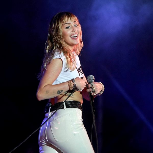 Τι κάνει η Miley Cyrus μετά τον χωρισμό της από την Kaitlynn Carter;