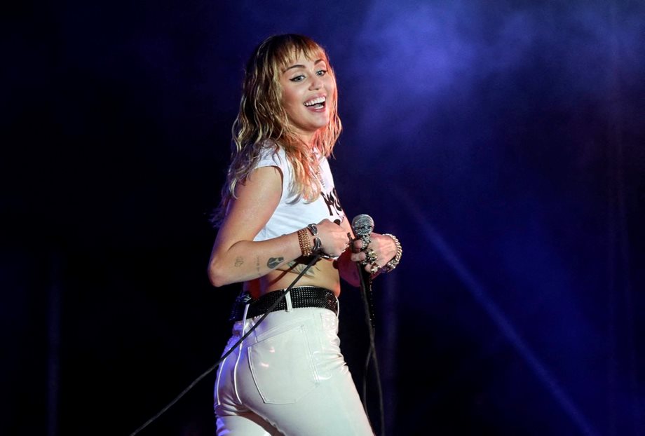 Τι κάνει η Miley Cyrus μετά τον χωρισμό της από την Kaitlynn Carter;