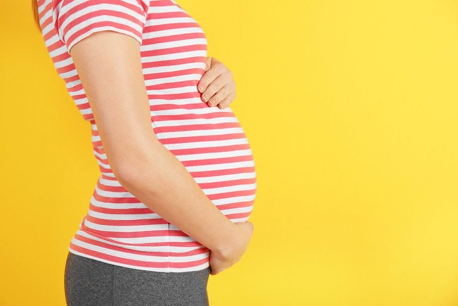 "Είναι φυσιολογικό να εκκρίνεται γάλα από το στήθος κατά τη διάρκεια της εγκυμοσύνης;"