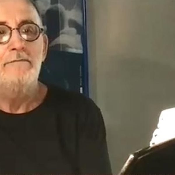 Θάνος Μικρούτσικος: Το βίντεο-ντοκουμέντο και οι ευχές λίγο πριν τον θάνατό του