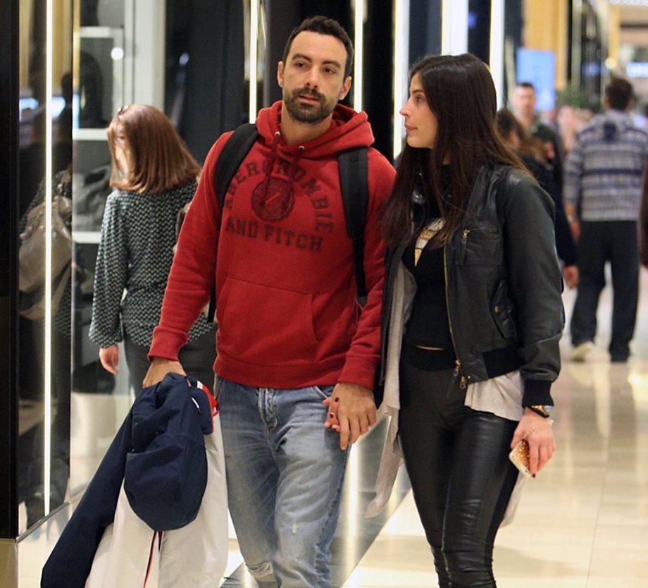 Σάκης Τανιμανίδης: Δείτε πως επικοινωνεί με την κοπέλα του τώρα που βρίσκεται στα γυρίσματα του Survivor