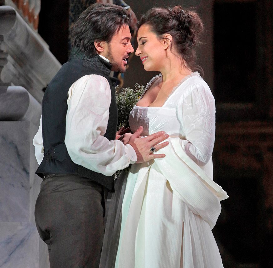 Η Met Opera υποδέχεται το 2018 με τη νέα παραγωγή της όπερας “Τόσκα” του Giacomo Puccini