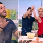 Χαμός στην κουζίνα της Ελένης Μενεγάκη με τον Γιώργο Τσούλη: Δείτε τους χορούς και τις απίστευτες ατάκες!
