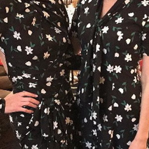 Η πασίγνωστη celebrity πήγε σε κοσμικό event και έβαλε το ίδιο φόρεμα με φίλη της!