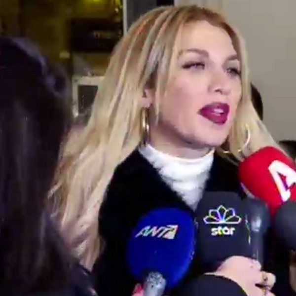 Η Κωνσταντίνα Σπυροπούλου απαντάει πρώτη φορά στις φήμες που τη θέλουν ζευγάρι με τον Ατζούν Ιλιτζαλί