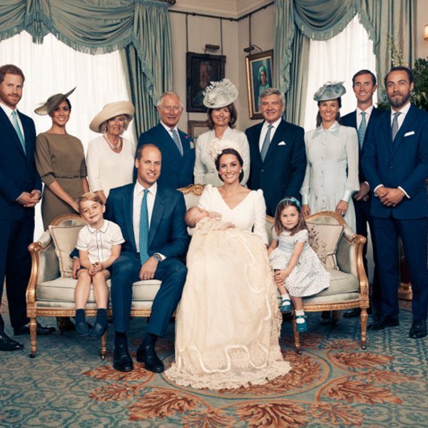 Πρίγκιπας Ουίλιαμ - Κέιτ Μίντλετον: Οι επίσημες φωτογραφίες από τη βάφτιση του πρίγκιπα Louis!