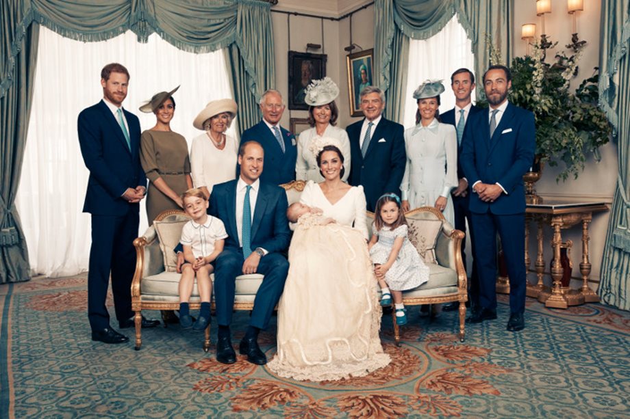 Πρίγκιπας Ουίλιαμ - Κέιτ Μίντλετον: Οι επίσημες φωτογραφίες από τη βάφτιση του πρίγκιπα Louis!
