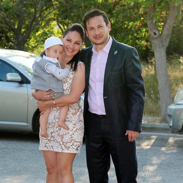 Ο Σταύρος Νικολαΐδης βάφτισε τον γιο του! Φωτογραφίες