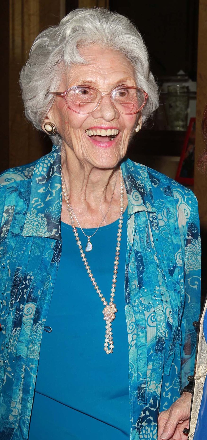Connie Sawyer: Έφυγε από τη ζωή η γηραιότερη ηθοποιός του Χόλυγουντ 