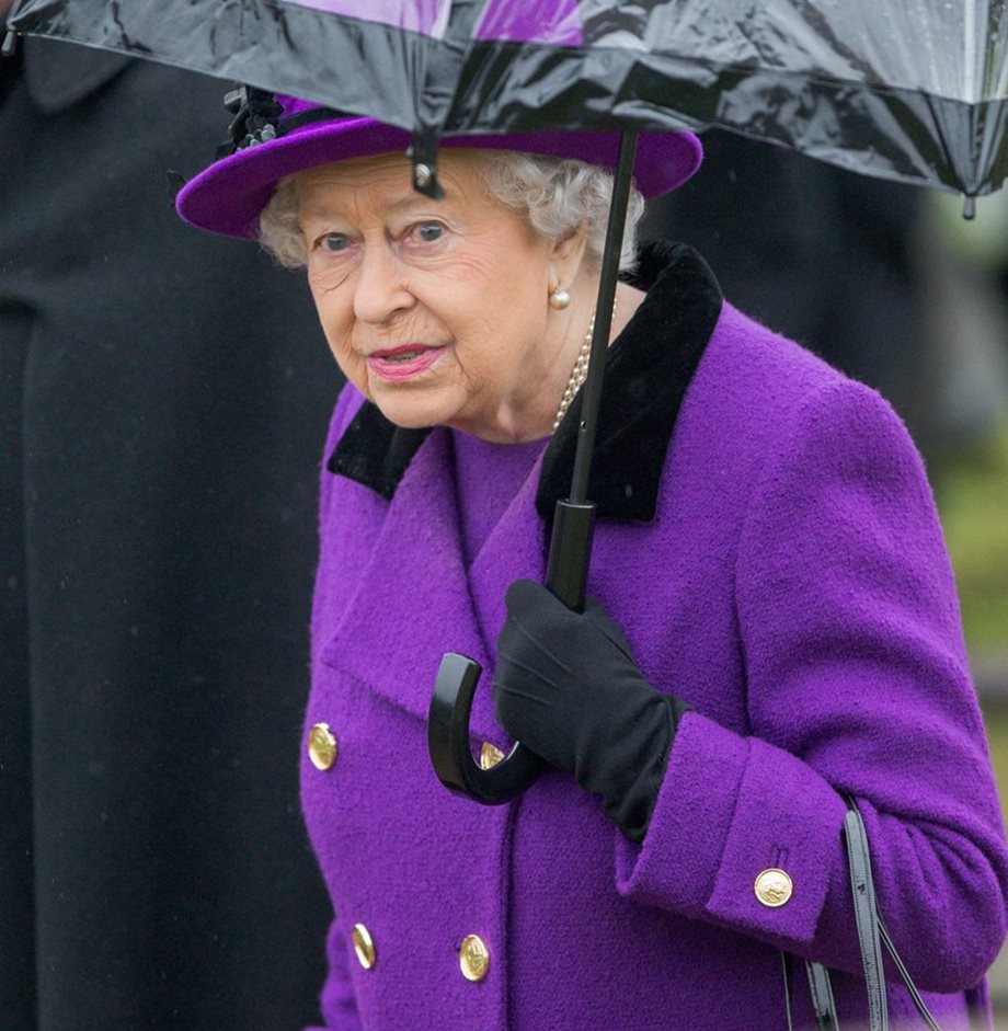 Η Βασίλισσα Ελισάβετ στέλνει τα συλλυπητήριά της για την πολύνεκρη τραγωδία στην Ελλάδα