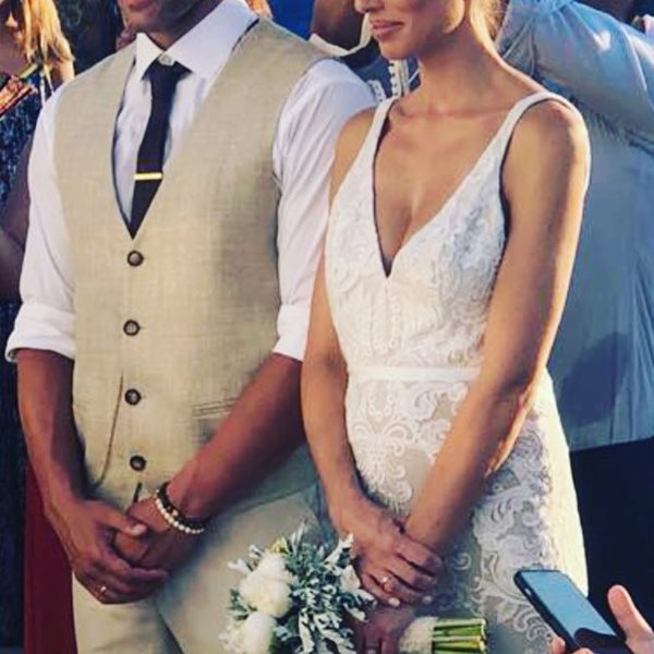 Ζευγάρι της ελληνικής showbiz παντρεύτηκε και δημοσίευσε την πρώτη φωτογραφία από τον γάμο του