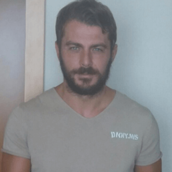 Γιώργος Αγγελόπουλος: Το απρόοπτο περιστατικό κατά την επιστροφή του στην Ελλάδα