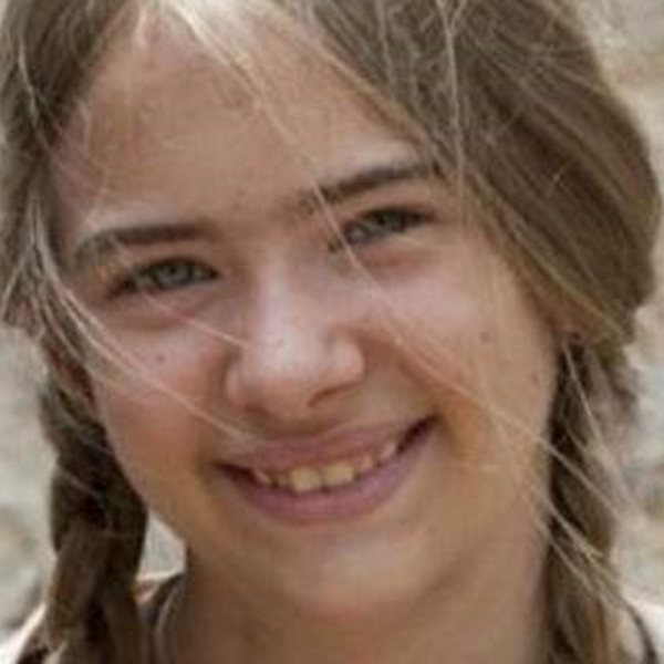 Αναστασία Τσιλιμπίου: Η μικρή Μαρία από το "Νησί" έγινε 19 και εντυπωσιάζει με το κορμί της στην παραλία!