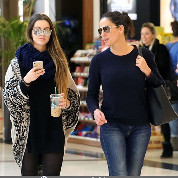 Paparazzi! Η Εύη Αδάμ για shopping therapy με την κόρη της, Δανάη!