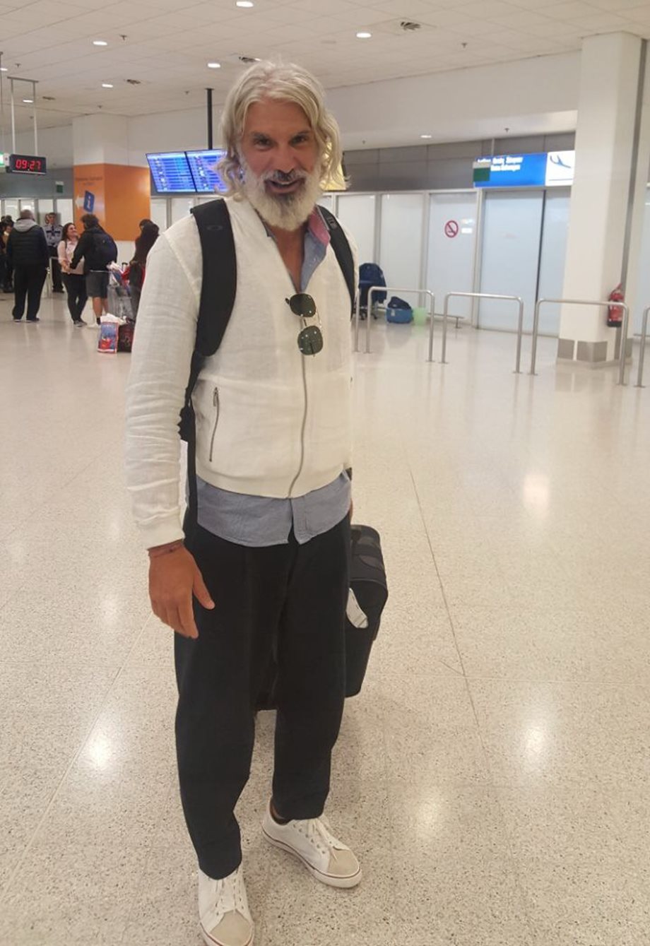 Ο Μάνος Πίντζης επέστρεψε στην Ελλάδα μετά την οικειοθελή αποχώρησή του από το Nomads! Οι πρώτες φωτογραφίες μόνο στο FTHIS.GR